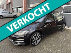 Volkswagen Golf - 1.4 TSI DSG Highline LED Pano Virtual Navi