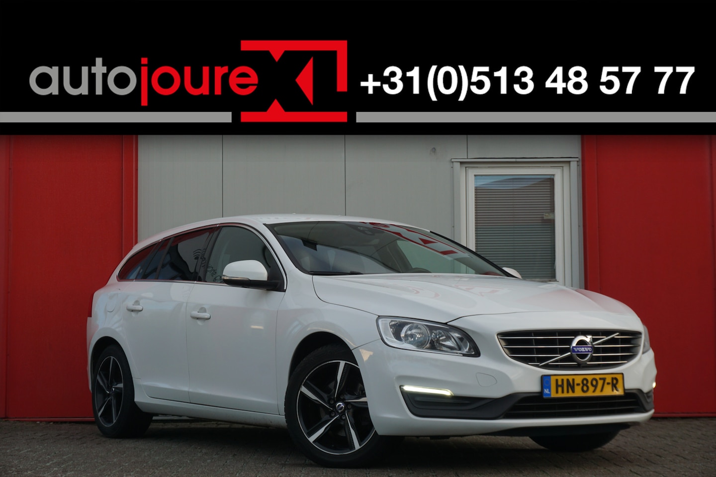 Volvo V60 - 2.0 D2 Automaat Momentum Business - AutoWereld.nl