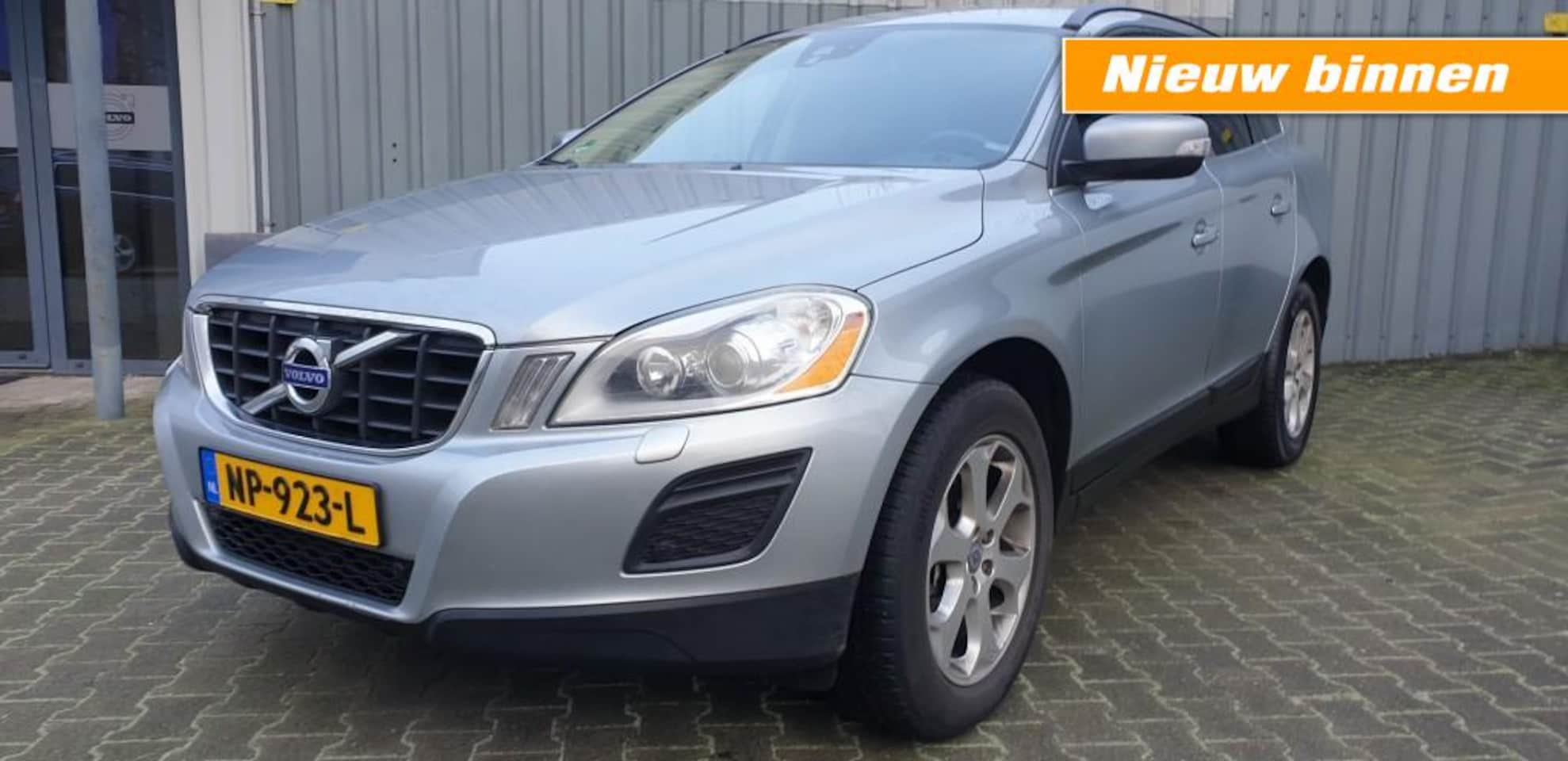 Volvo XC60 - 2.0 D4   5 cylinder AWD - AutoWereld.nl