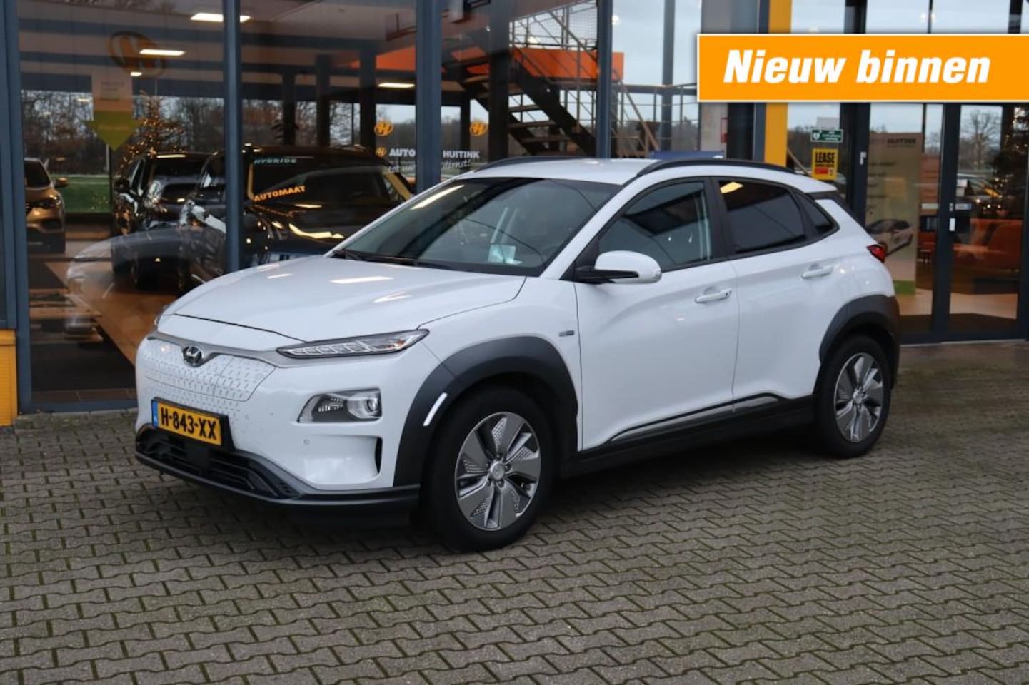 Hyundai Kona - EV Premium 64 kWh - Navi - Camera - Headup - AutoWereld.nl