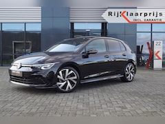 Volkswagen Golf - 1.5 TSI DSG R-Line 150pk Panodak/ Camera /ACC/ Black style