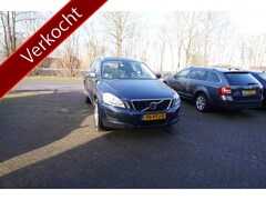 Volvo XC60 - 2.0T Summum LEER CLIMA NAVI CRUISE