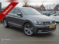 Volkswagen Tiguan - 2.0 TDI 110pk Comfortline Business R |Trekhaak