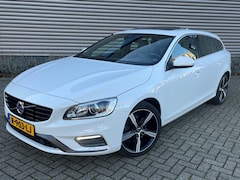 Volvo V60 - T3 R-Design Sunroof PDC Navi Automaat