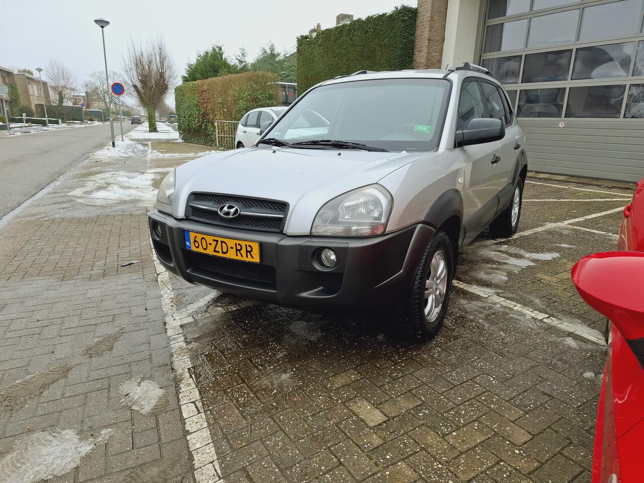 Hyundai Tucson - 2.0 Active,airco nwe distr.riem bij km 191000 - AutoWereld.nl