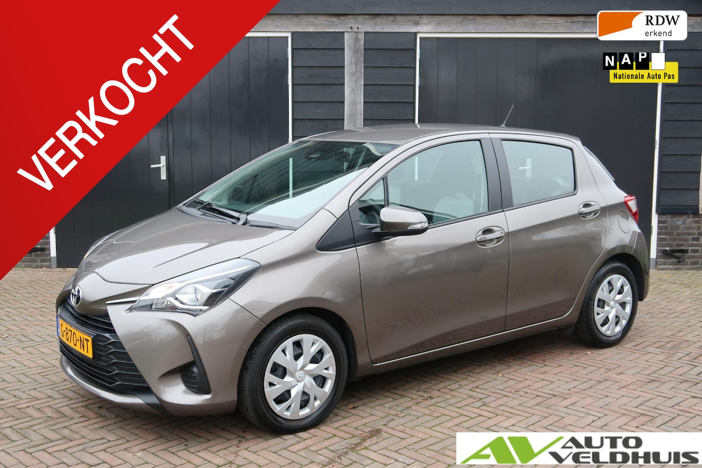 Toyota Yaris - 1.5 VVT-i Active / unieke km/camera/ Clima/ automaat! - AutoWereld.nl