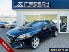 Volvo V40 Cross Country - 2.5 T5 5 cil AWD Summum PANORAMA BLIS