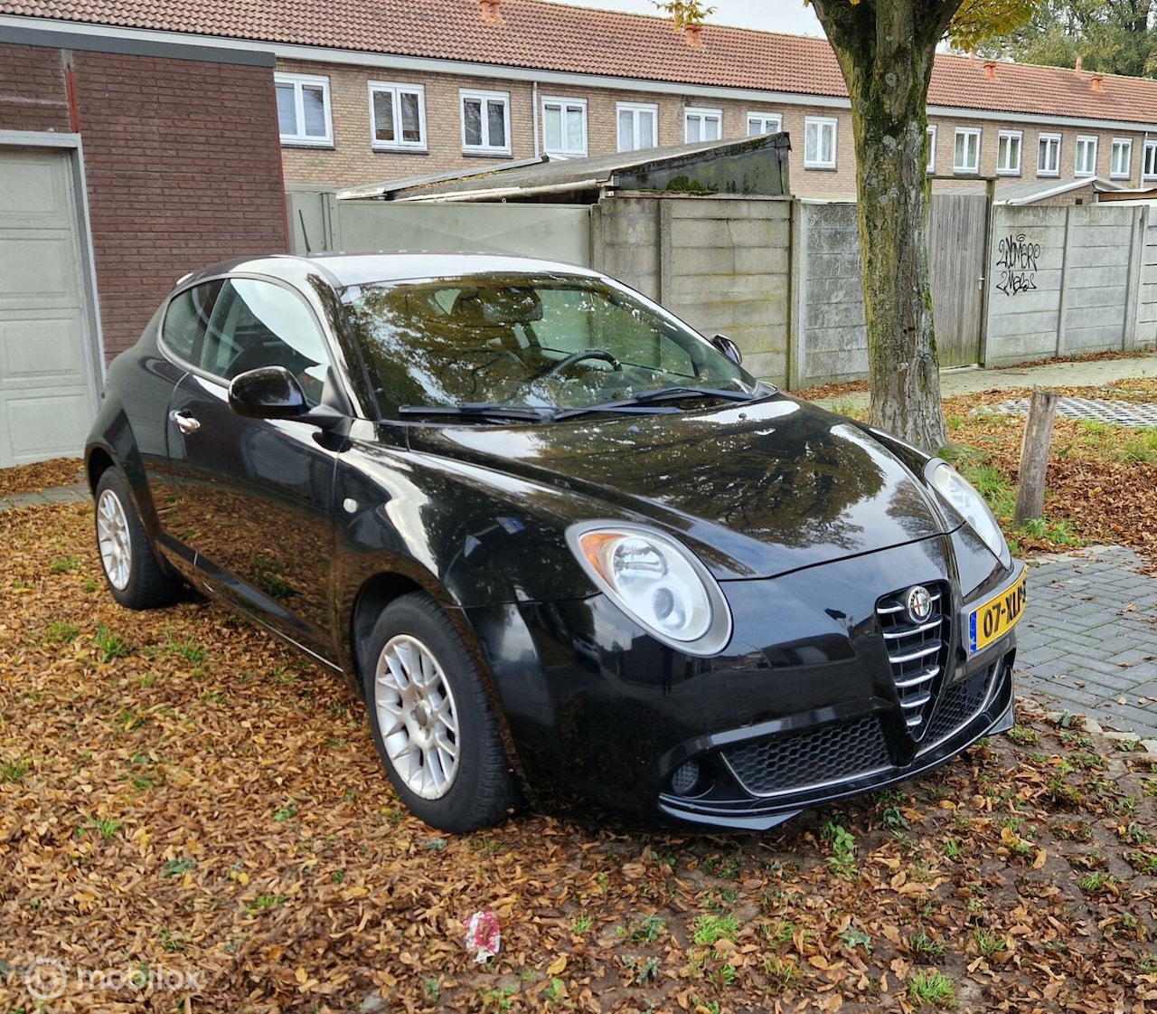 Alfa Romeo MiTo - 1.4 Progression 2012 Zwart Airco/APK/Velgen - AutoWereld.nl