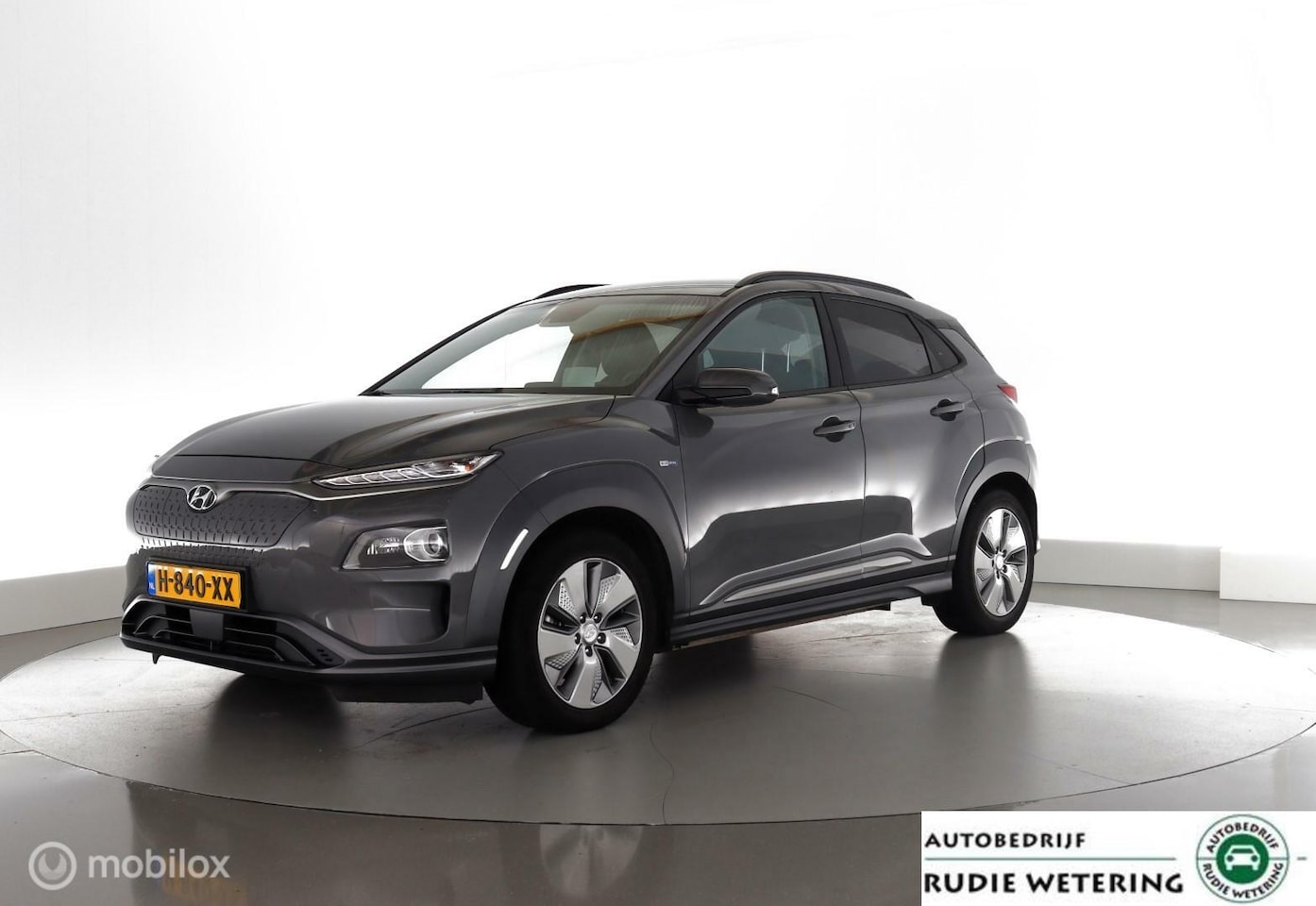 Hyundai Kona Electric - EV Premium 64 kWh 3fase|trekhaak|led|leer|cam|nav|dab|lmv17 - AutoWereld.nl