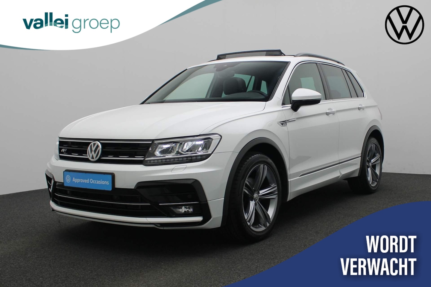 Volkswagen Tiguan - 1.5 TSI 150PK DSG ACT Highline Business R / R-Line | Pano | Navi | Stoelverwarming | Parke - AutoWereld.nl