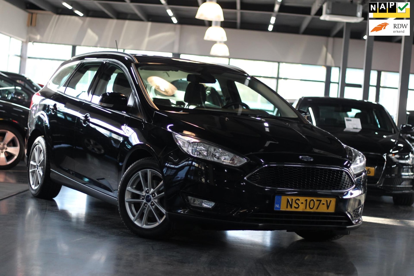 Ford Focus Wagon - 1.0 Lease Edition | NAVI | AIRCO | TREKHAAK | - AutoWereld.nl