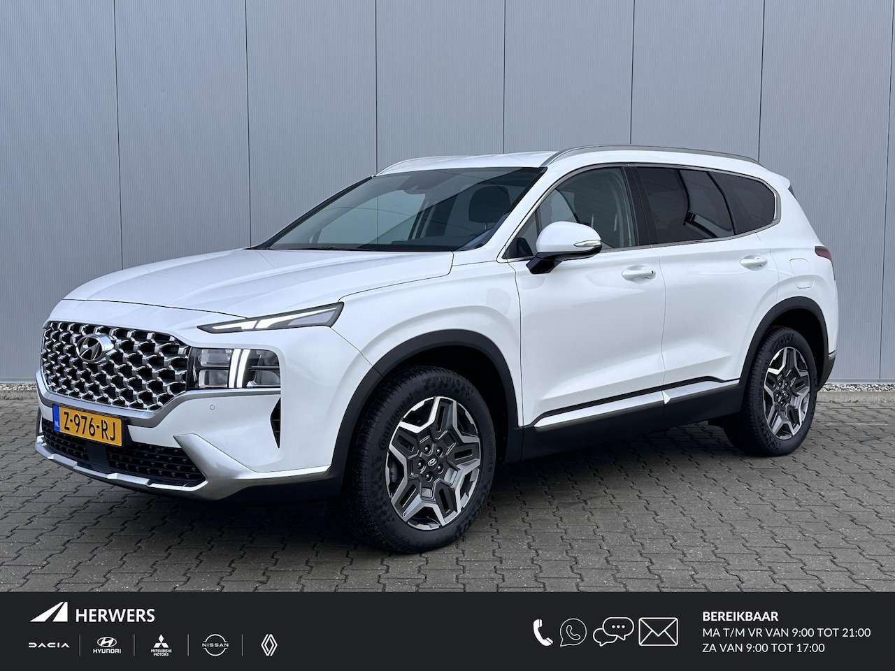 Hyundai Santa Fe - 1.6 T-GDI PHEV Comfort Smart / € 49.995,- Rijklaar / Lederen bekleding / Stoelverwarming / - AutoWereld.nl