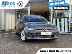 Volkswagen Golf - 1.5 eHybrid 204 pk Life Edition | 144km WLTP | Achteruitrijcamera | Keyless