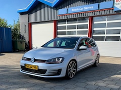 Volkswagen Golf - 2.0 TSI GTI Performance LEDER|STOELVERWARMING