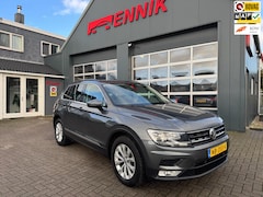 Volkswagen Tiguan - 1.4 TSI ACT Comfortline / Lane assist / Trekhaak Zwenkbaar / NL Auto met NAP