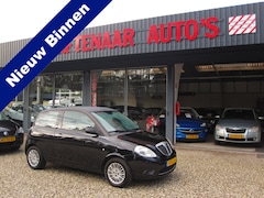 Lancia Y(psilon) - Ypsilon 1.2 Argento zeer nette auto wordt afgeleverd met nieuwe apk