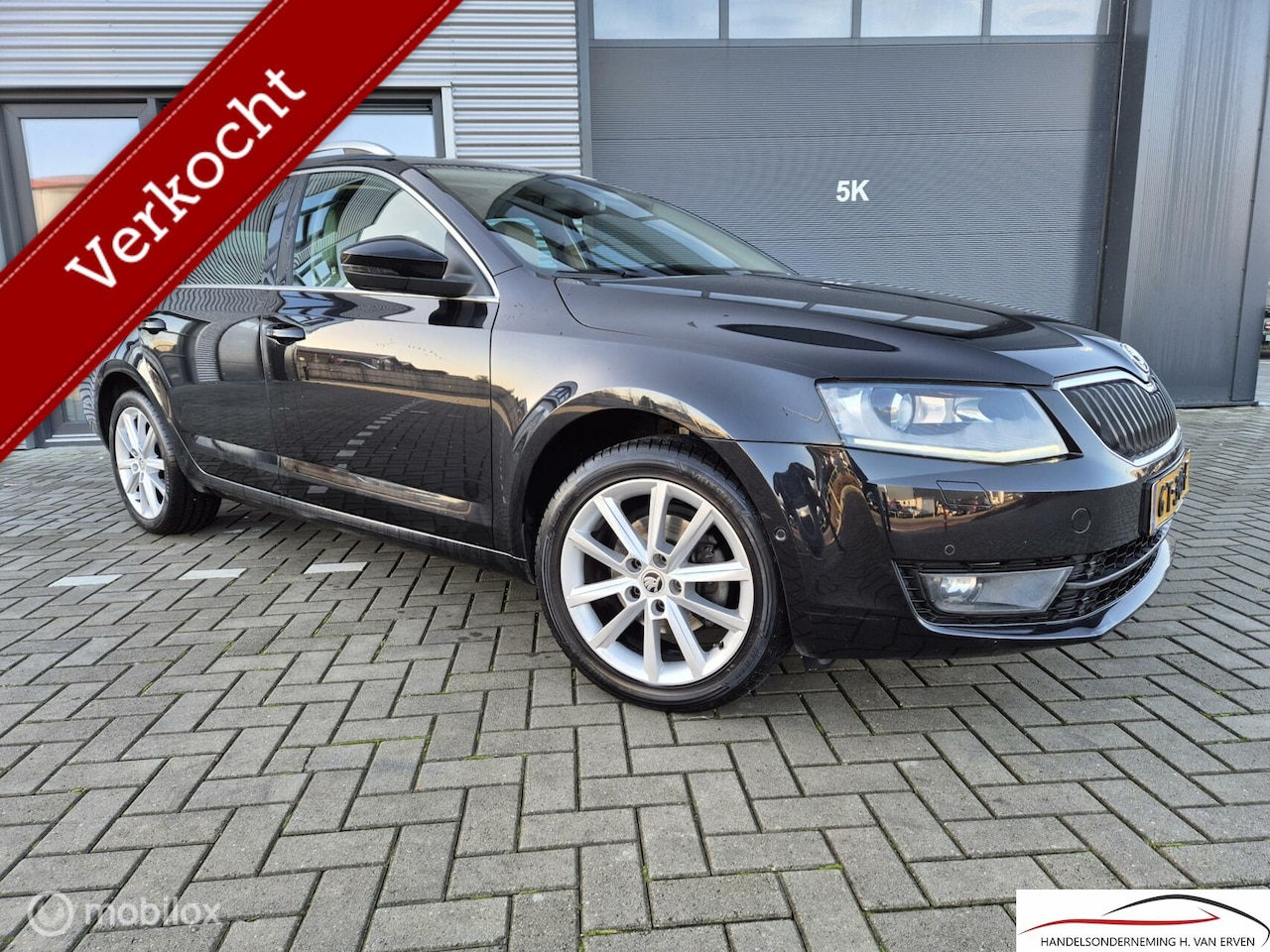 Skoda Octavia Combi - 1.4 AUTOMAAT XENON SCHUIFKANTELDAK LEDER - AutoWereld.nl