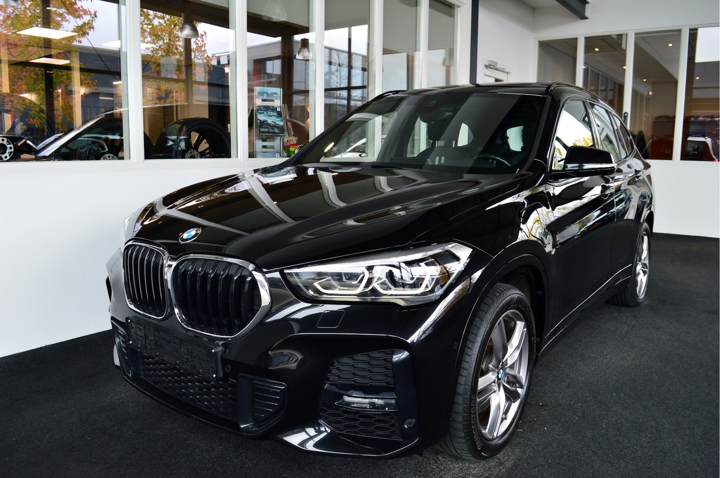 BMW X1 - xDrive25e Hybride M-Sportedition - AutoWereld.nl