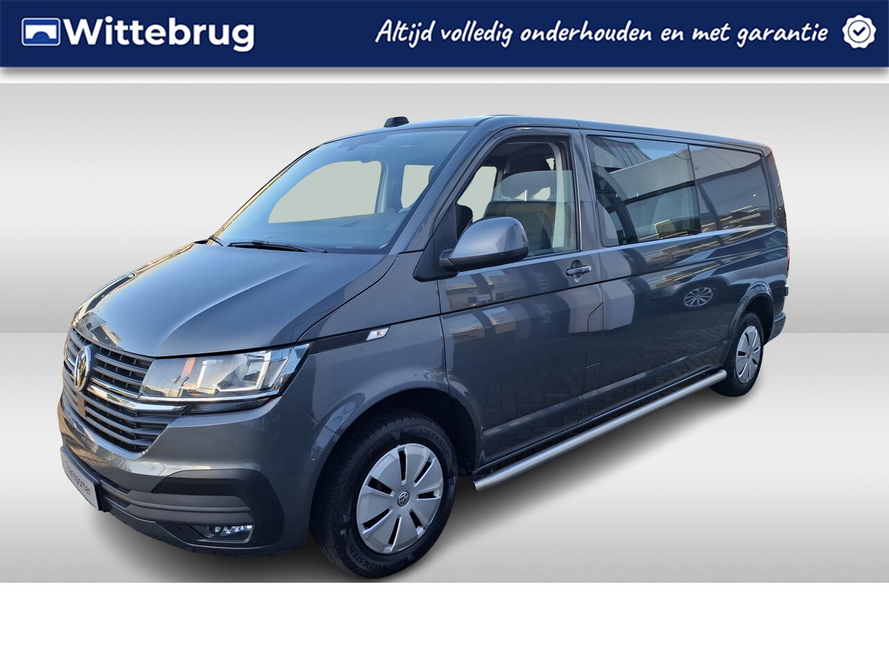 Volkswagen Transporter - 6.1 - 2.0 TDI L2H1 30 DC Dub Cab / 150 pk / Navigatie / Trekhaak - AutoWereld.nl