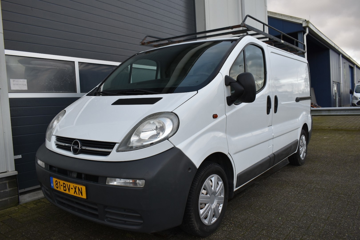 Opel Vivaro - 2.0i L1H1 benzine - AutoWereld.nl