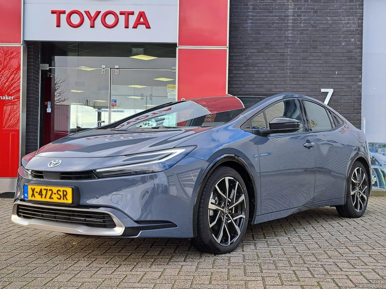 Toyota Prius - 2.0 Plug-in Executive Automaat - AutoWereld.nl