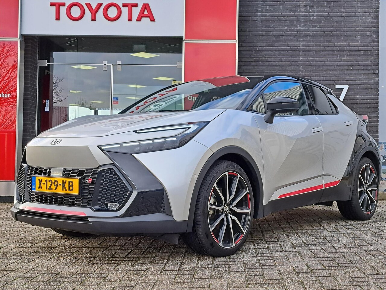 Toyota C-HR - 2.0 Hybrid 200 GR SPORT Première Edition Automaat - AutoWereld.nl