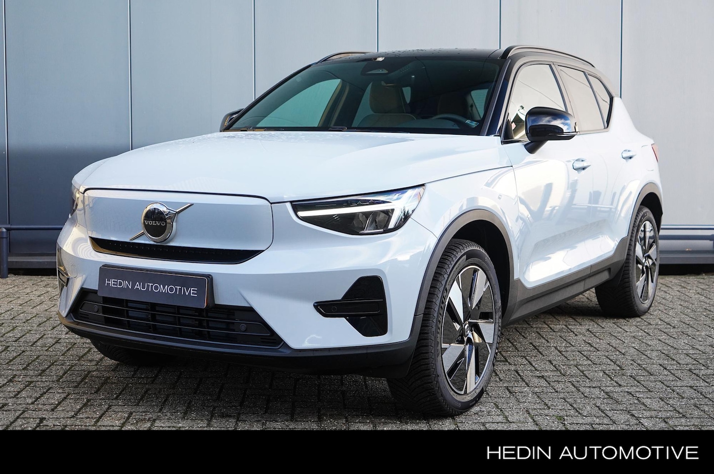 Volvo XC40 - Single Motor Extended Range Plus | Tailored Wool Blend | Pilot Assist | Park Assist - AutoWereld.nl