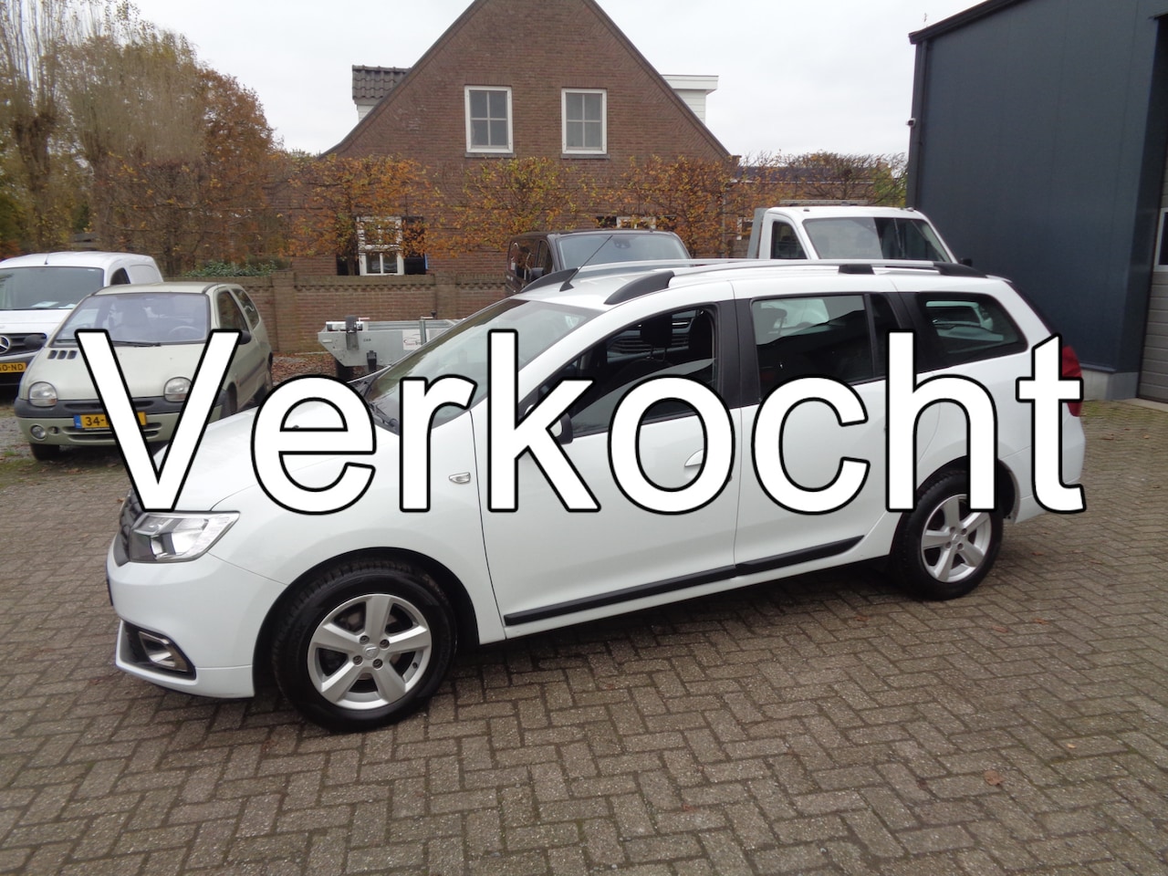 Dacia Logan MCV - 0.9 TCe SL Royaal lm velgen, dab+, parkeersensoren, cruise control  . - AutoWereld.nl