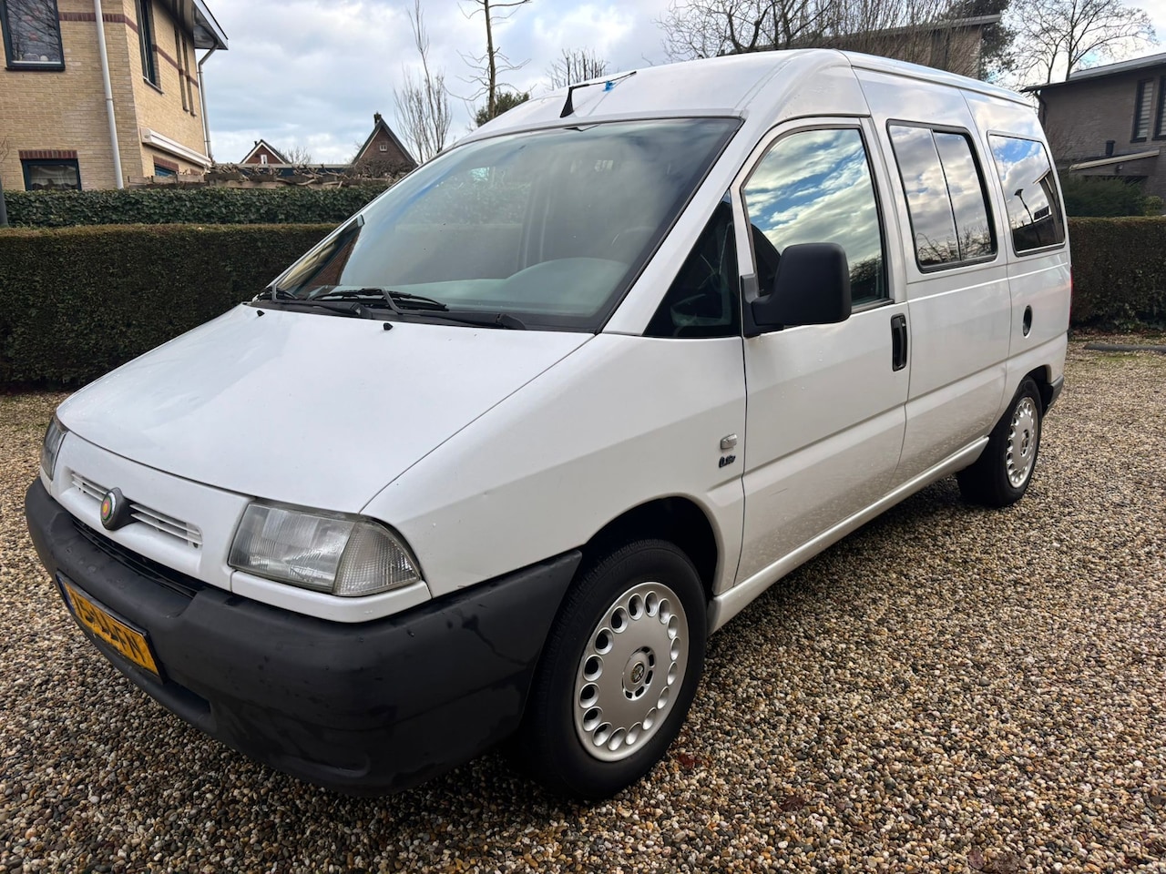 Fiat Scudo - 2.0-16V EL 8/9 pers. 2.0-16V EL 8/9 pers. - AutoWereld.nl