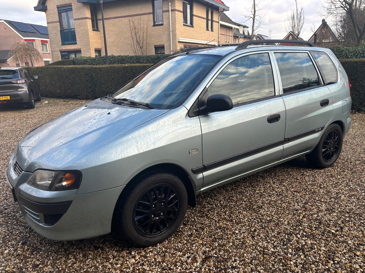 Mitsubishi Space Star - 1.6 Family 1.6 Family - AutoWereld.nl