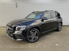 Mercedes-Benz GLB - GLB 200 Automaat AMG Line 7-Persoons | Premium Plus Pakket | Nightpakket | Panoramadak | M