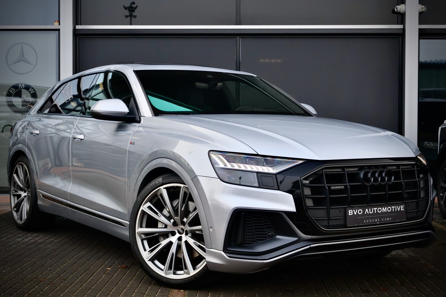 Audi Q8 - 55 TFSIe S-Line Pano S-Stoelen B&O Nachtzicht Matrix HUD Soft-Close Plug in Hybride - AutoWereld.nl