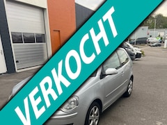 Volkswagen Polo - 1.2-12V Trendline