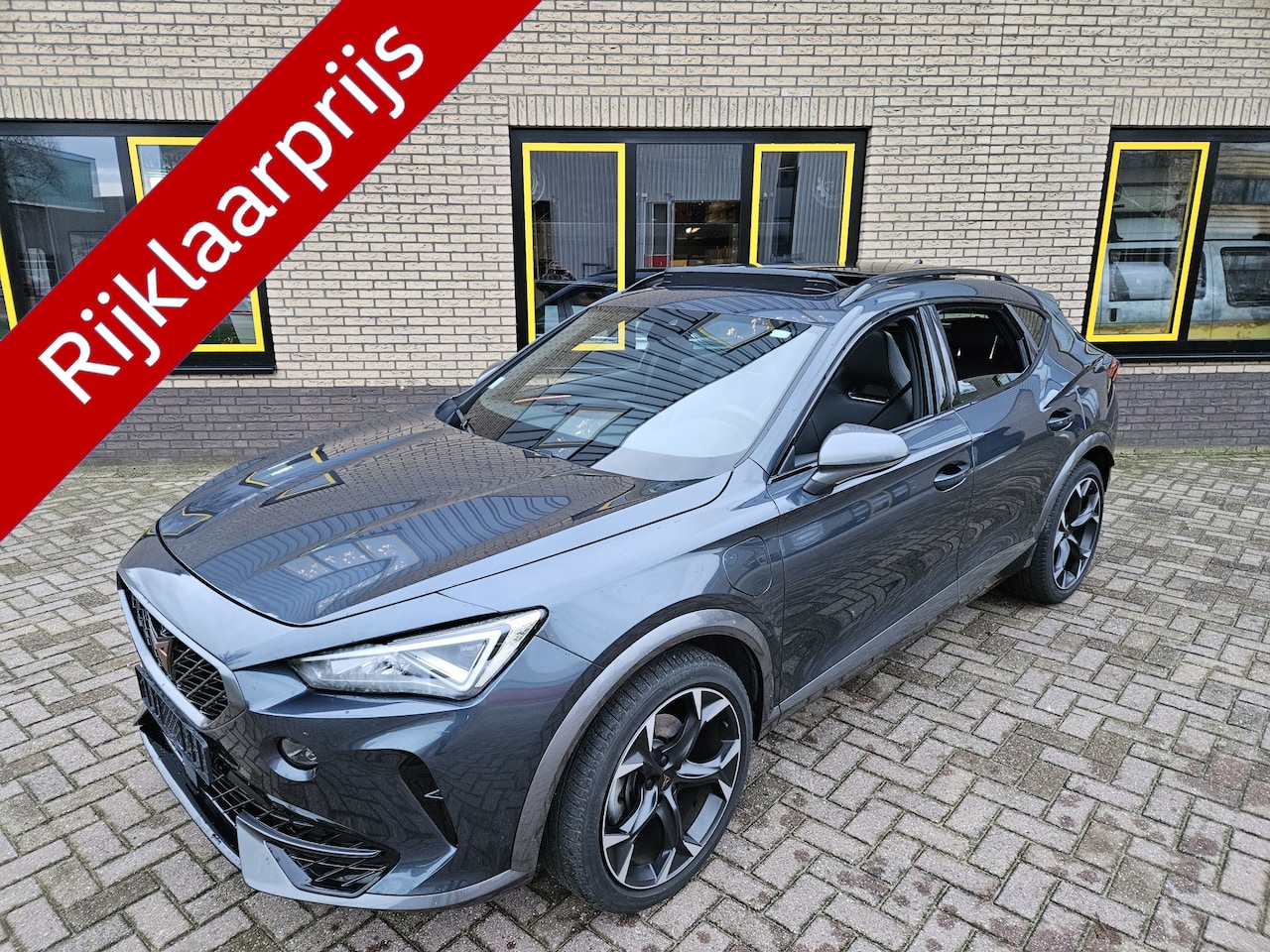 CUPRA Formentor - 1.4 e-Hybrid V Business Automaat 204 pk Panoramadak - AutoWereld.nl