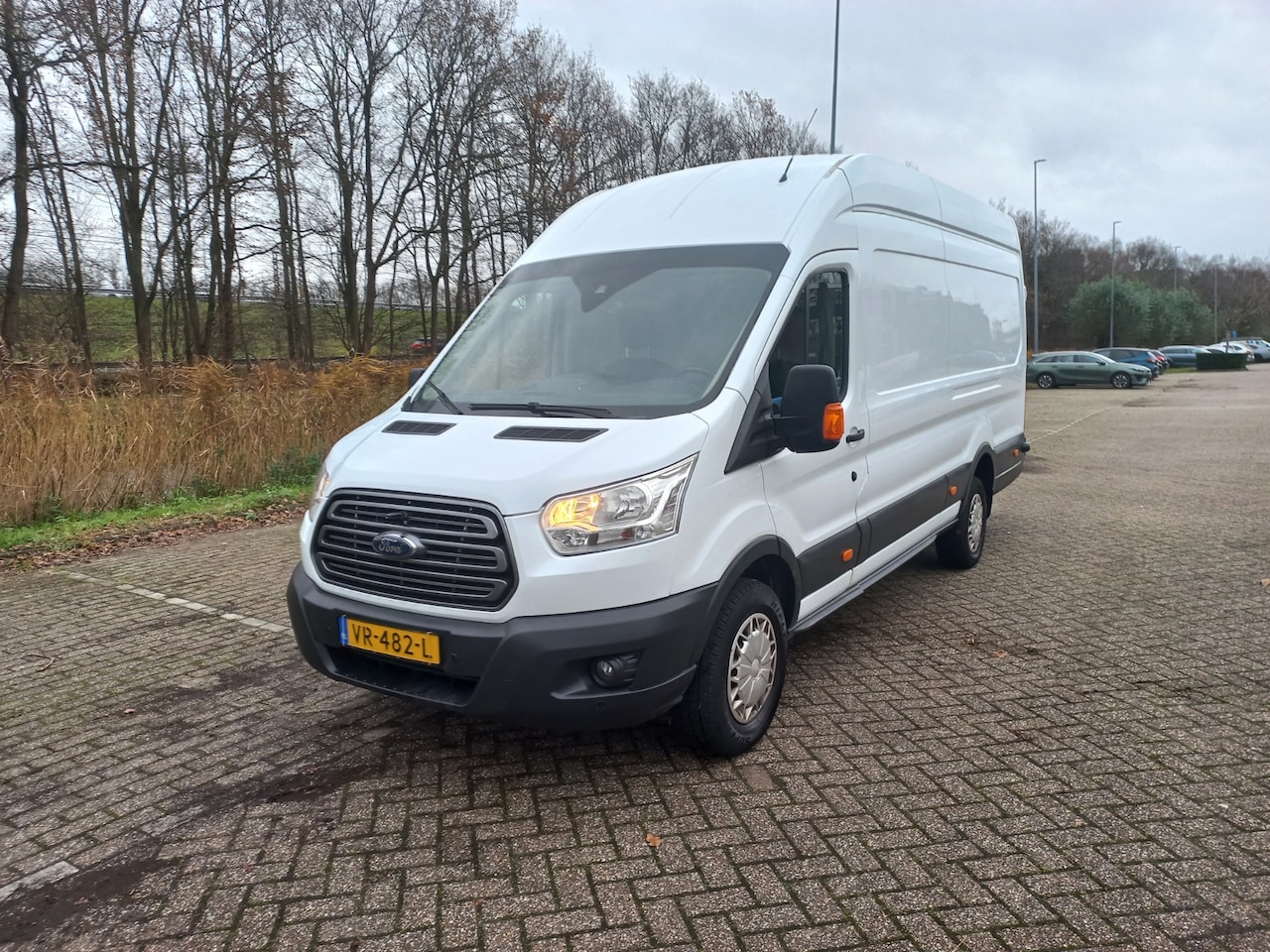 Ford Transit - 350 2.2 TDCI L4H3 Trend Airco NAP Cruise PDC - AutoWereld.nl