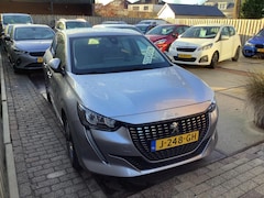 Peugeot 208 - 1.2 PureTech Blue Lease Allure digitaal