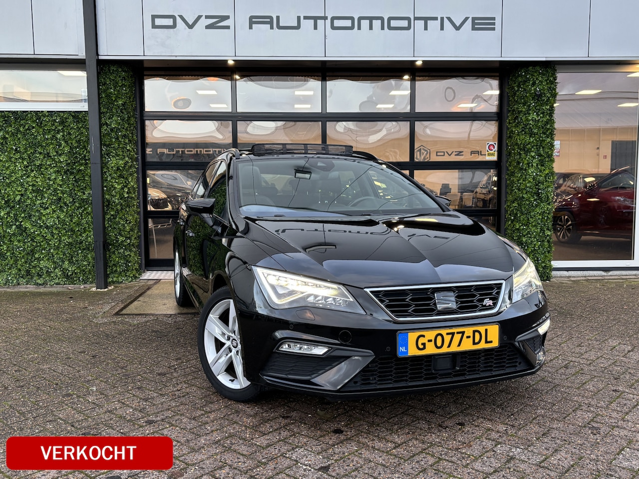 Seat Leon ST - 1.8 TSI 180PK FR Bus. Intense | Pano | Carplay | Ambient - AutoWereld.nl