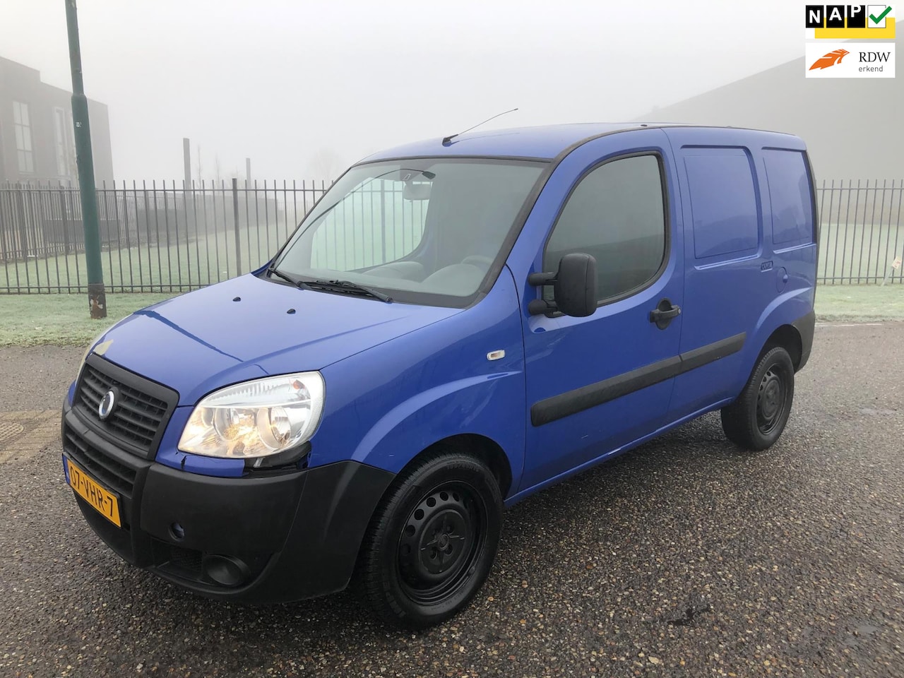 Fiat Doblò - 1.9 MultiJet Basis Airco 190000km Nap!!! - AutoWereld.nl