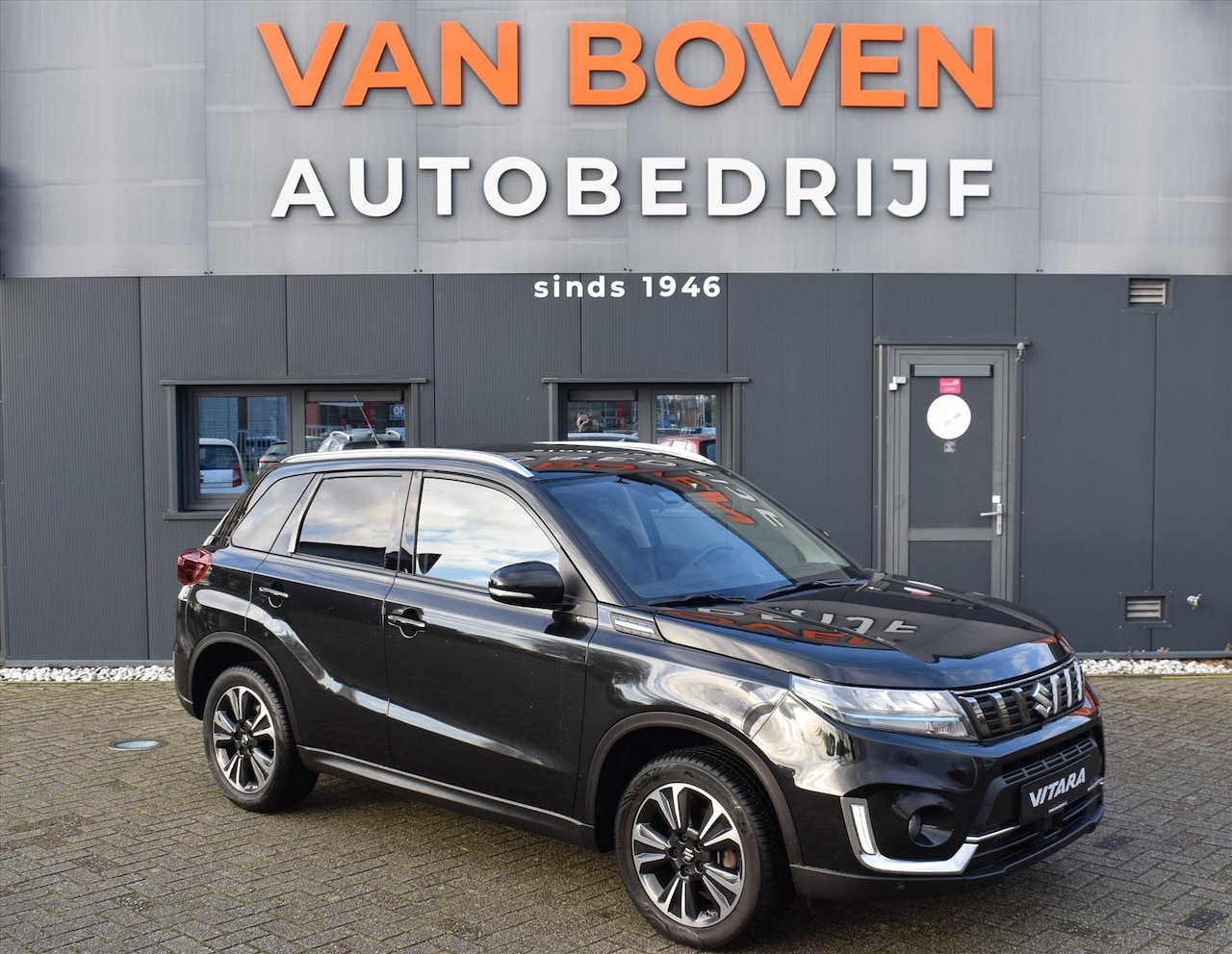 Suzuki Vitara - 1.4 Boosterjet 129pk Smart Hybrid Allgrip Aut Stijl 1500 kg trekgewicht! - AutoWereld.nl