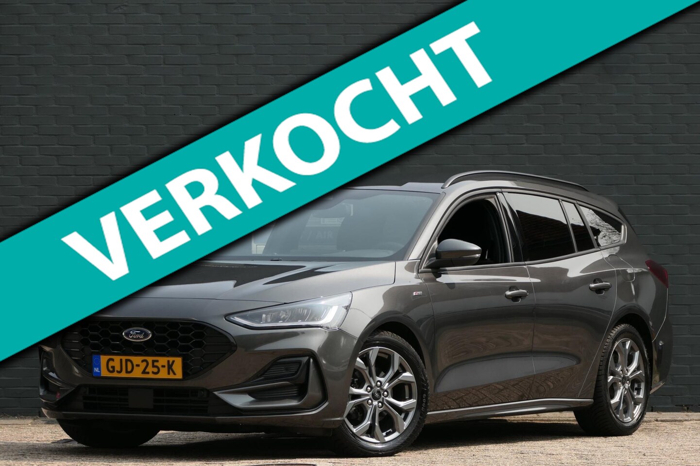 Ford Focus Wagon - 155PK Hybrid ST Line X Winter Pakket | Navi | Blind spot - AutoWereld.nl