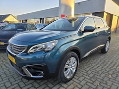 Peugeot 5008 - 1.2 PureTech Active / NWE Motor / 7 Persoons / Carplay / Trekhaak