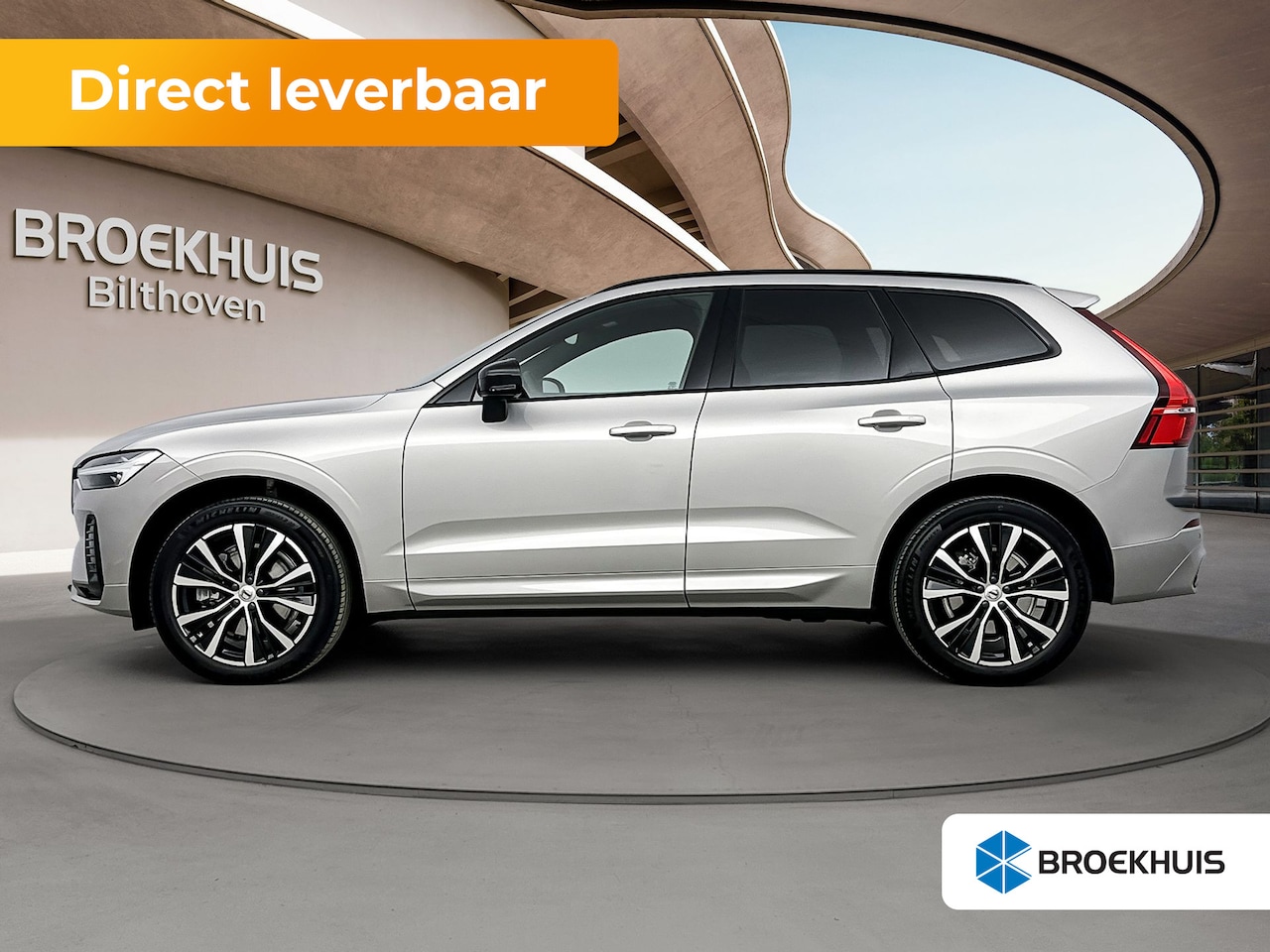 Volvo XC60 - B5 PLUS DARK | Trekhaak | PDC | Apple Carplay | Leder | Extra getint glas | BLIS | Stoel / - AutoWereld.nl