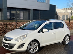 Opel Corsa - 1.4-16V Cosmo Navi Panoramadak Cruise/control Stoel-Stuur/Vrw Pakeersensor