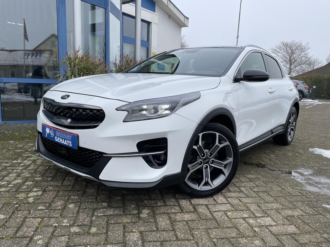 Kia XCeed - 1.6 GDi PHEV ExecutiveLine | Schuifdak, Stoel ventilatie, Digitaal Display, Lederen bekled - AutoWereld.nl