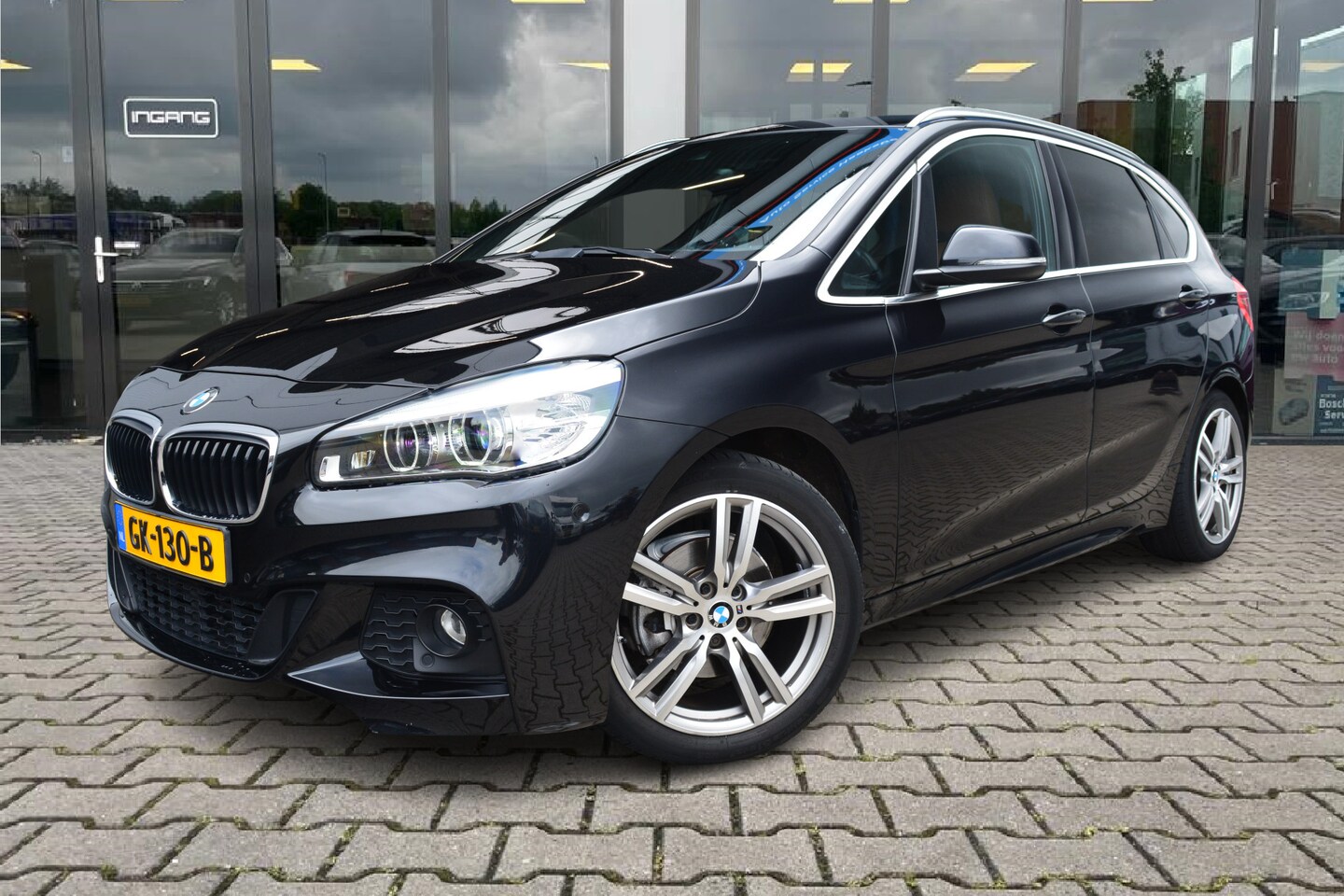 BMW 2-serie Active Tourer - 218i M Sport | Camera | Leder | Trekhaak | - AutoWereld.nl