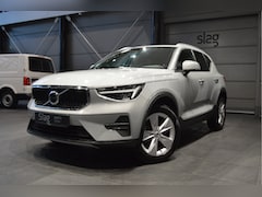 Volvo XC40 - 2.0 B3 Core navi clima camera led pdc keyless