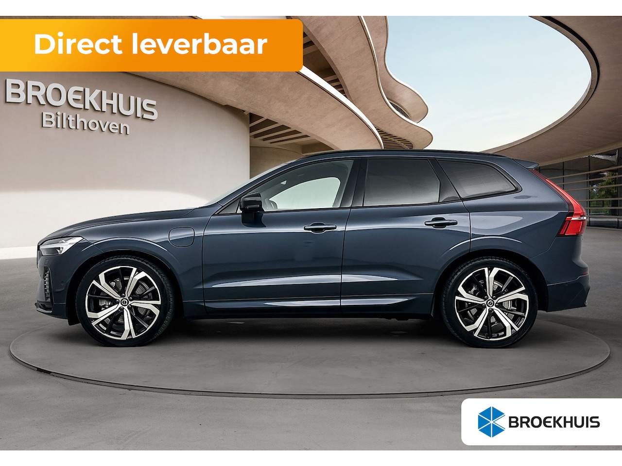 Volvo XC60 - Recharge T8 Ultimate Dark | B&W Audio | Luchtvering | Volvo Guard Alarm | Trekhaak | PDC + - AutoWereld.nl