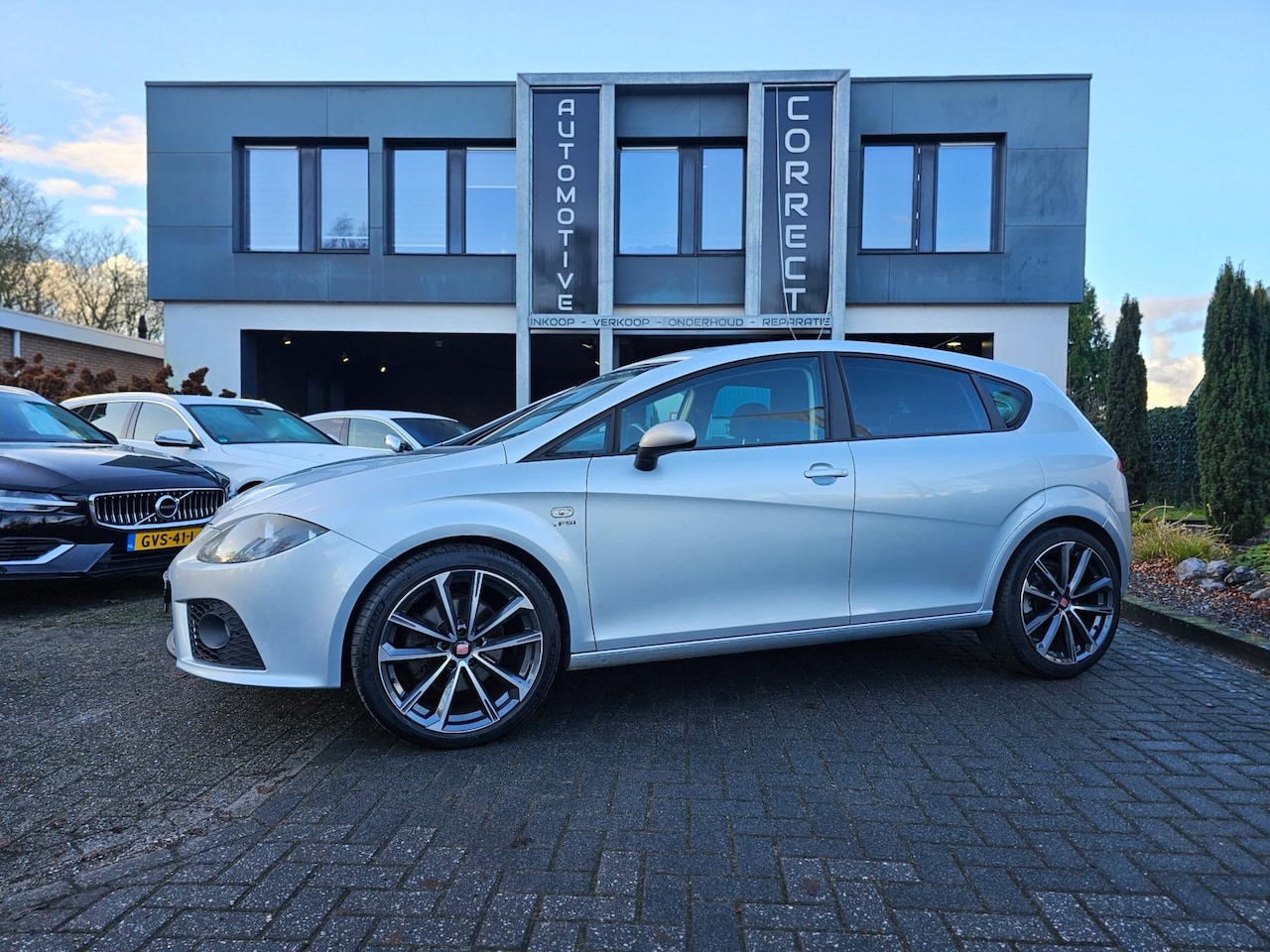 Seat Leon - 2.0 TFSI FR 2.0 TFSI FR - AutoWereld.nl