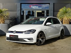 Volkswagen Golf - 1.5 TSI Highline 131pk Panoramadak/Stoelverwarming/AppleCarplay