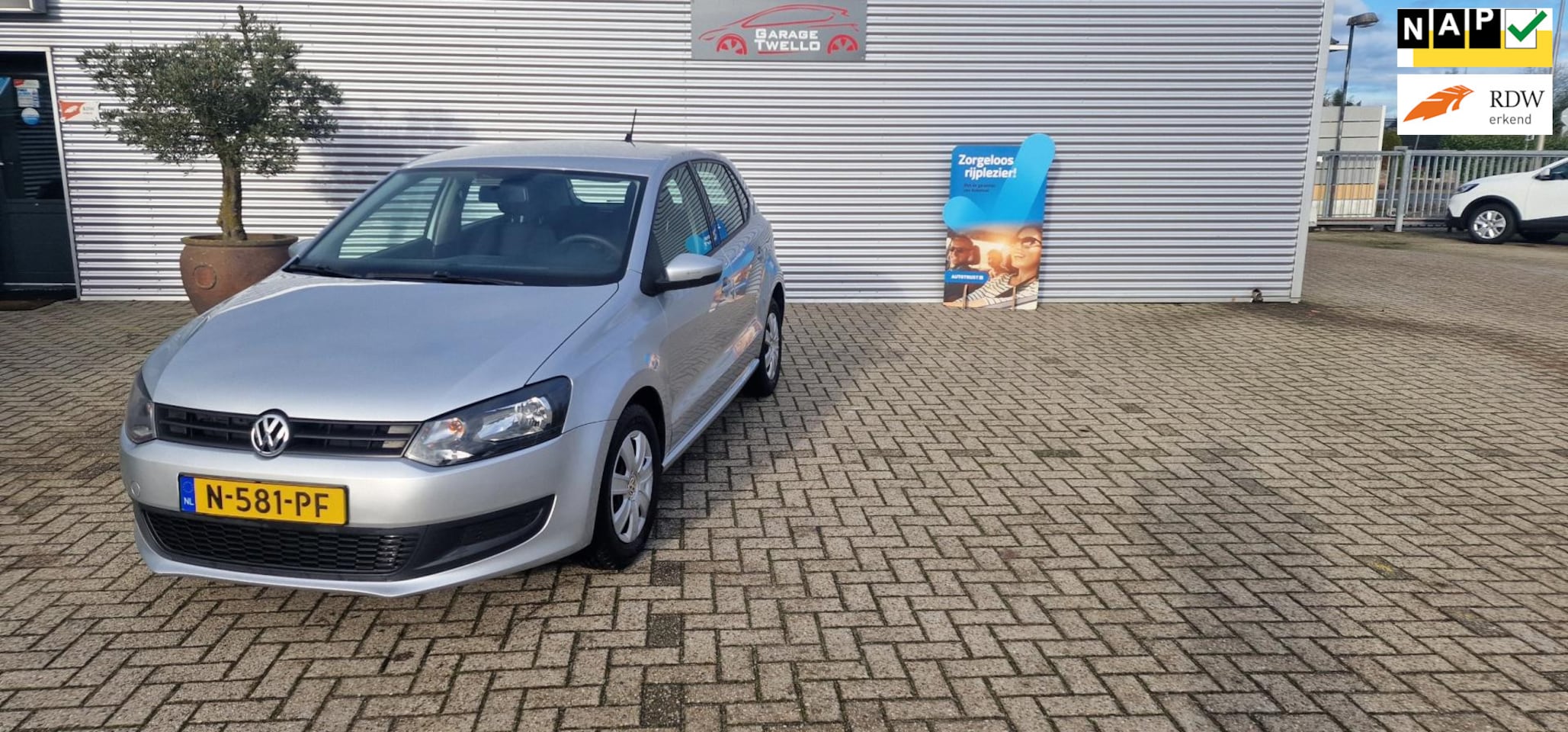 Volkswagen Polo - 1.2 1.2 ,5deurs,airco,cv vergrendeling,elektriese ramen,in zeer goede staat,110000km,nap,boekj - AutoWereld.nl